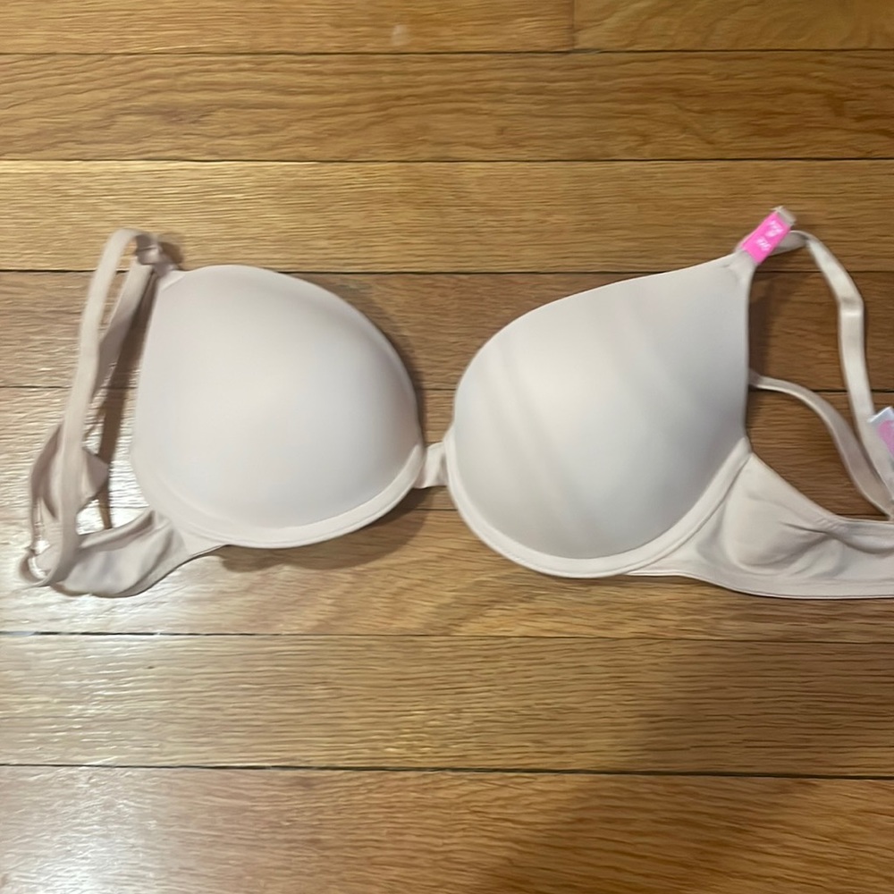 Victoria’s Secret Pink Wear Everywhere Push-up Bra 32C